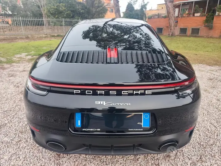 Porsche 911 Carrera 2022 photo 4