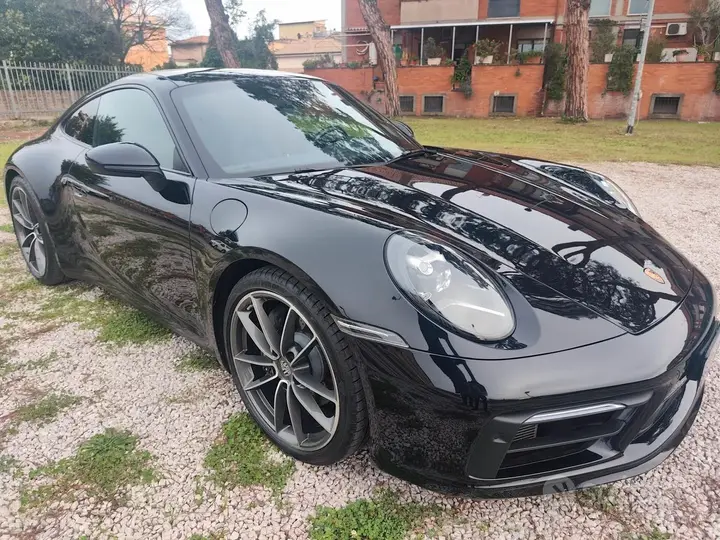 Porsche 911 Carrera