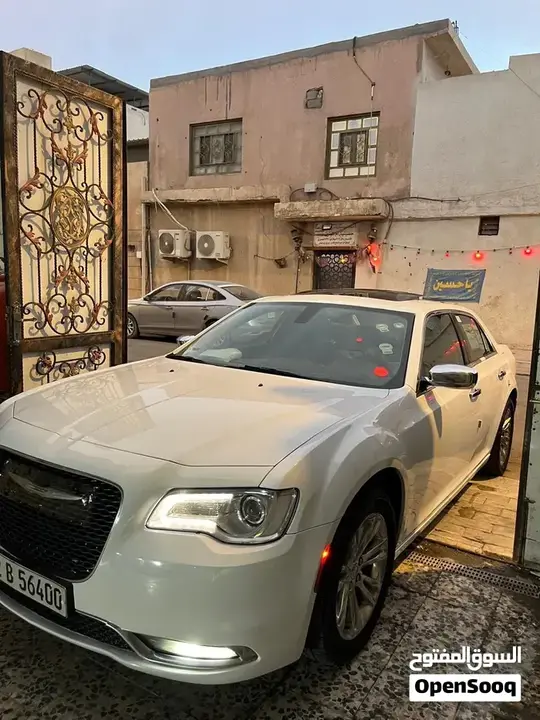 Chrysler 300 2017 photo 3