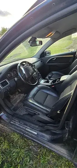 Volvo V70 2010 photo 3