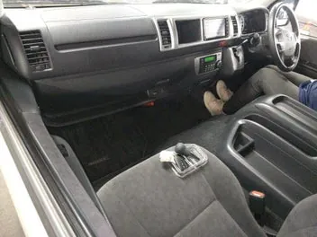 Toyota Hiace 2025 photo 4