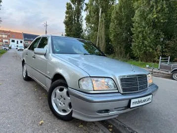Mercedes-Benz C180