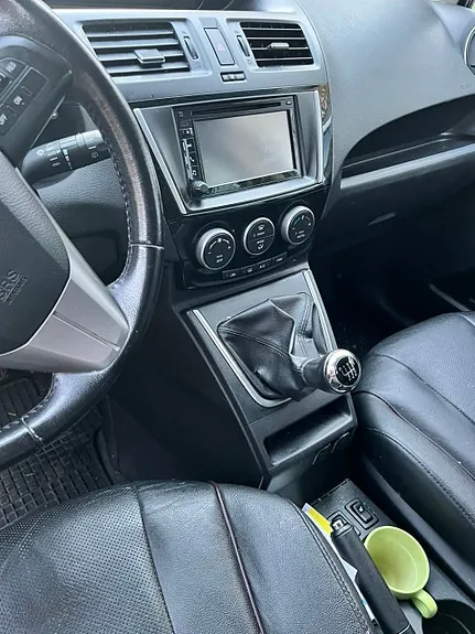 Mazda 5 2014 photo 4