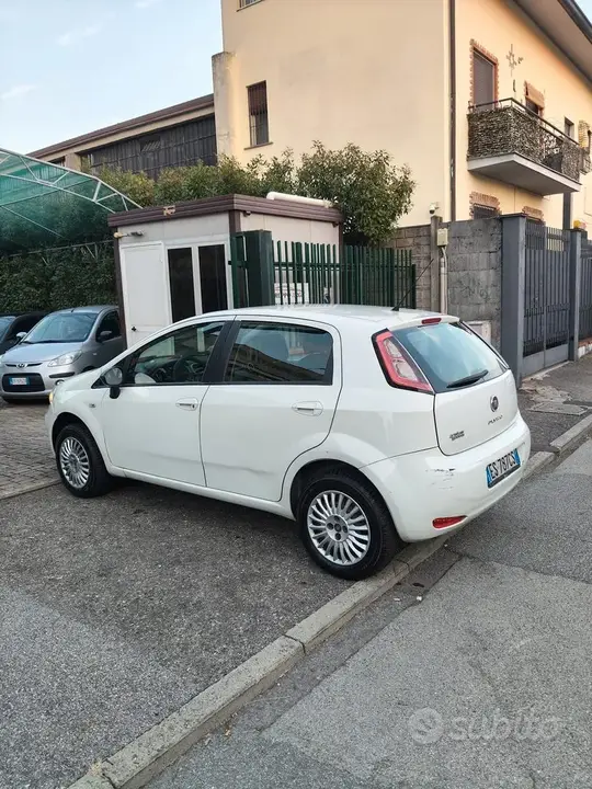 Fiat Punto 2013 photo 4