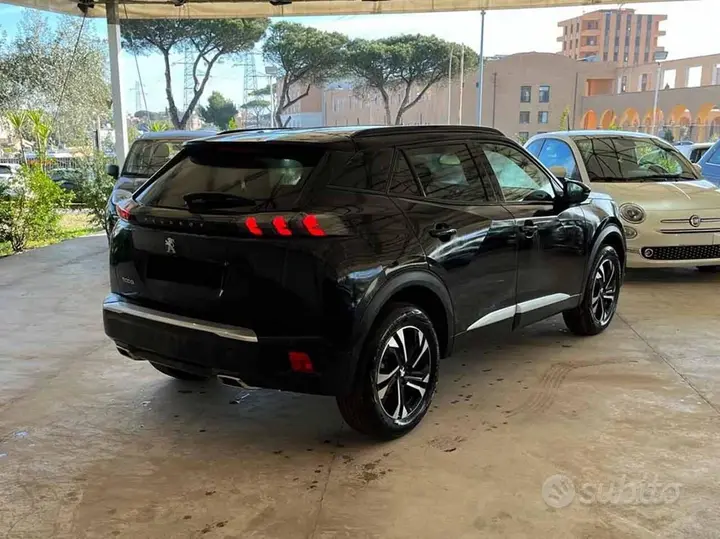 Peugeot 2008 2023 photo 4