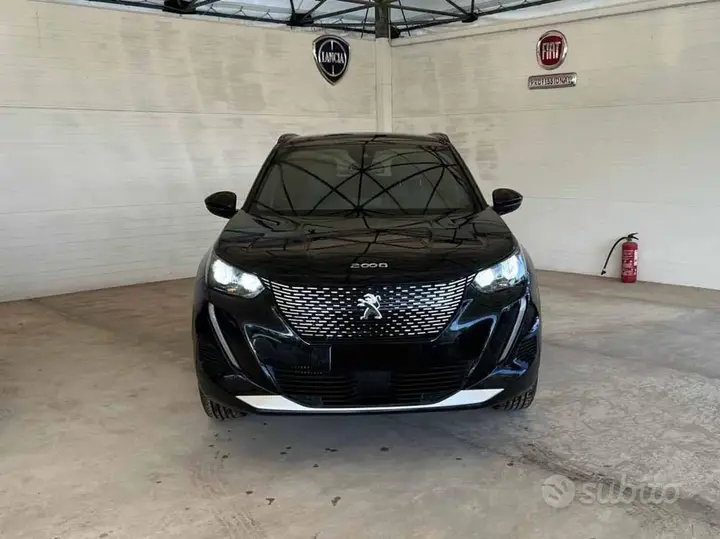 Peugeot 2008 2023 photo 2