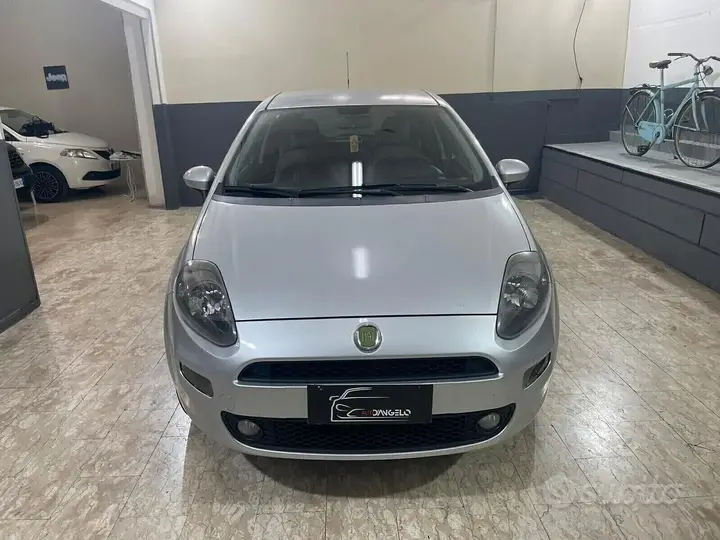 Fiat Punto 2012 photo 5