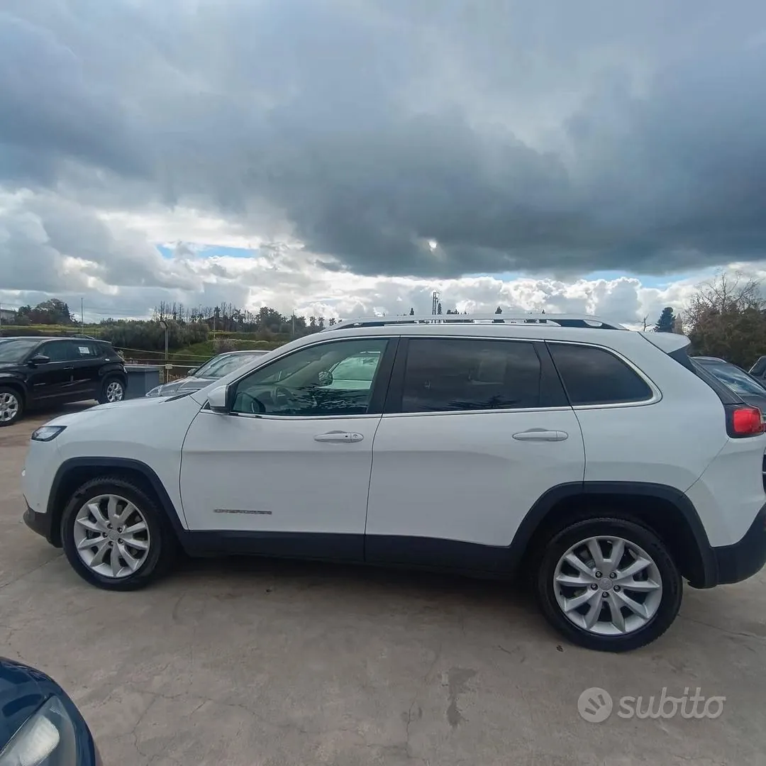 Jeep Cherokee 2014 photo 4