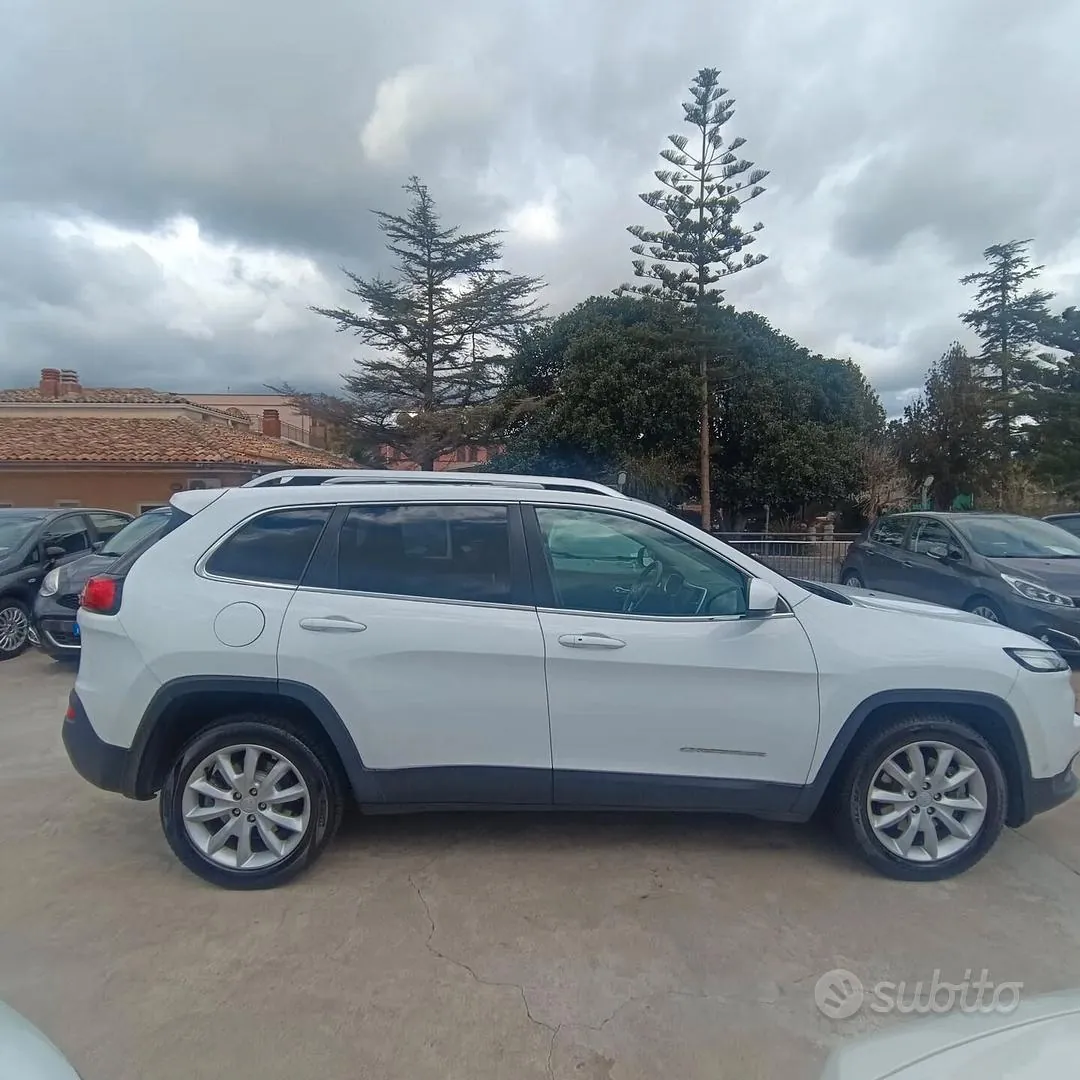 Jeep Cherokee 2014 photo 5