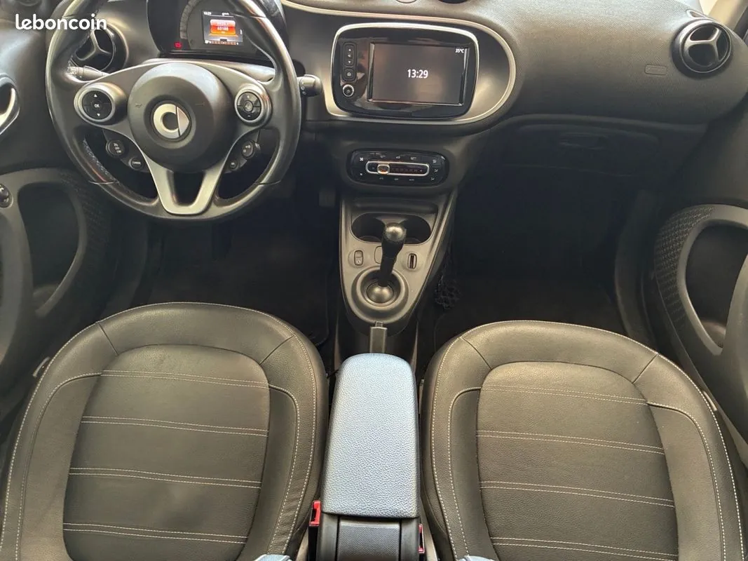 Smart Fortwo 2018 photo 2
