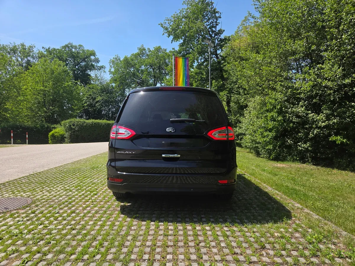 Ford Galaxy 2018 photo 3
