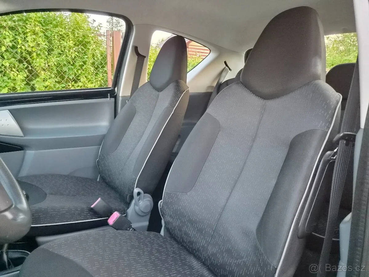 Peugeot 107 2009 photo 5