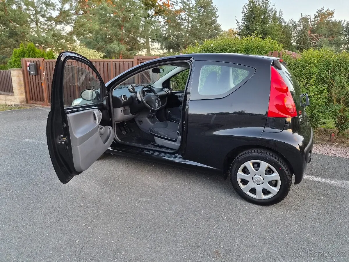 Peugeot 107 2009 photo 3