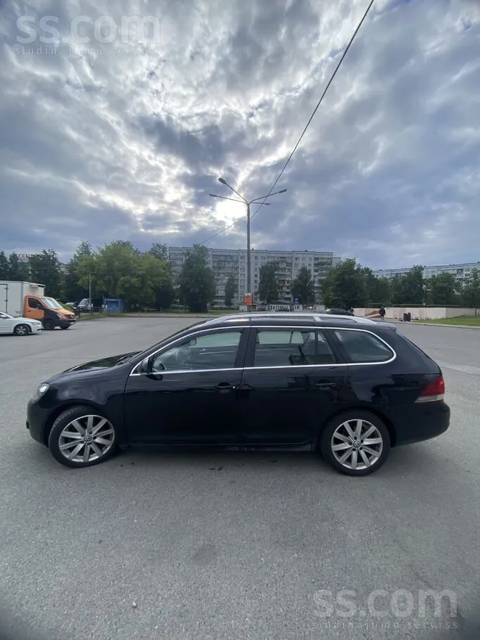 Volkswagen Golf 2011 photo 3