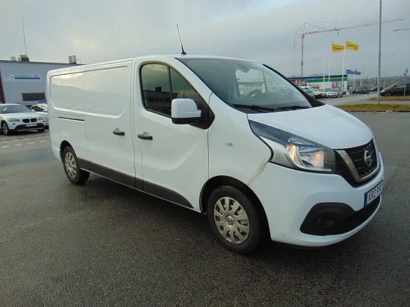 Nissan Nv300 2021 photo 2
