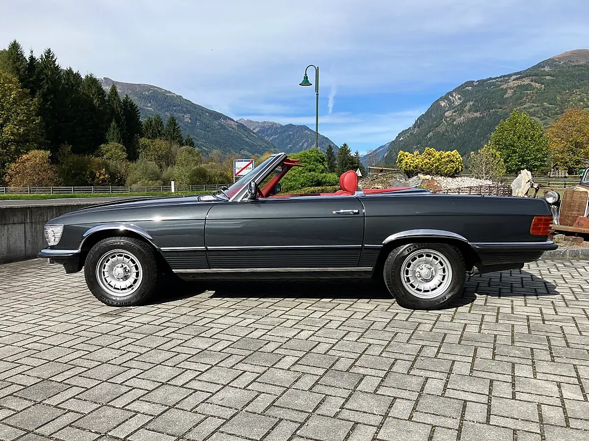 Mercedes-Benz Sl-Class 1982 photo 2