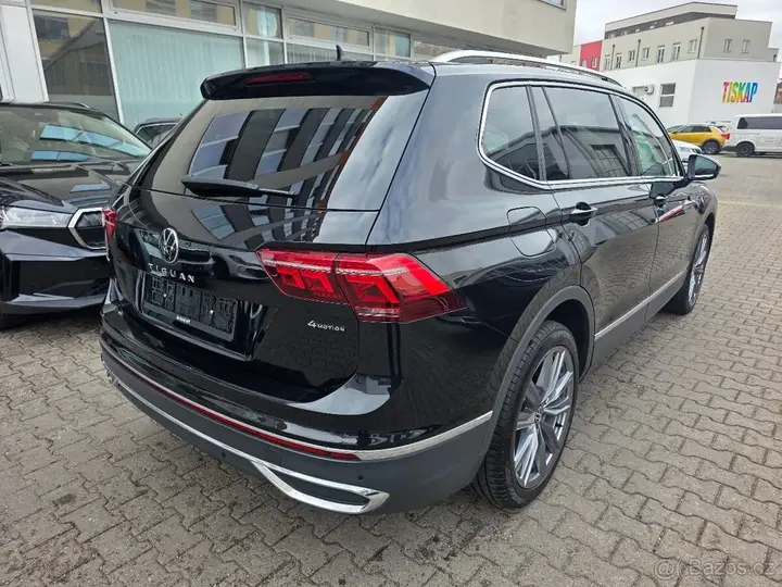 Volkswagen Tiguan Allspace 2023 photo 4