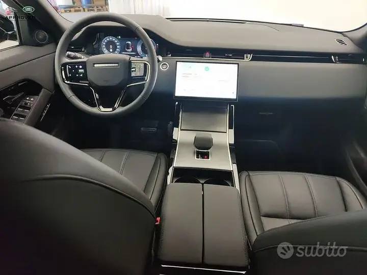 Land Rover Evoque 2025 photo 3