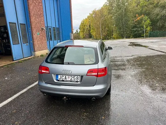 Audi A6 2009 photo 2
