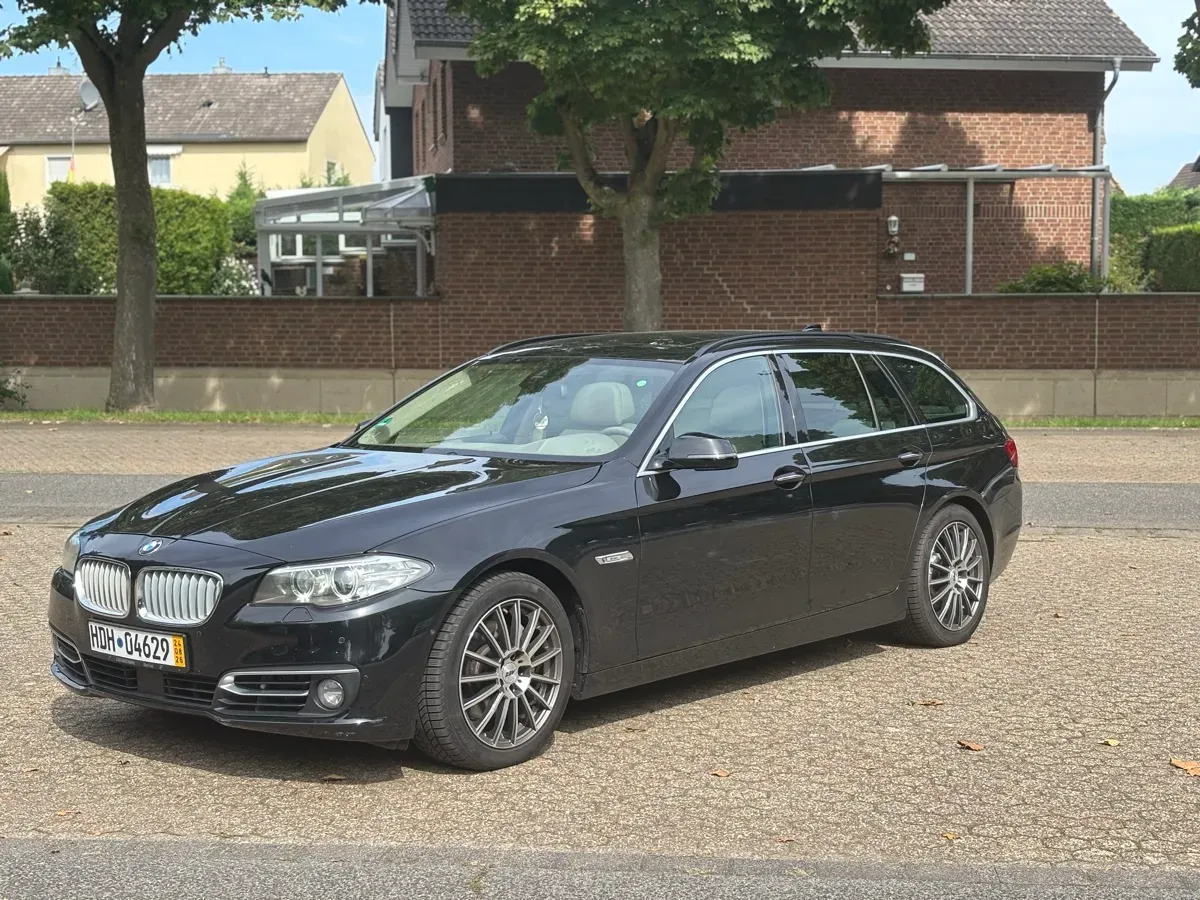 BMW 5 Series 2013 photo 2