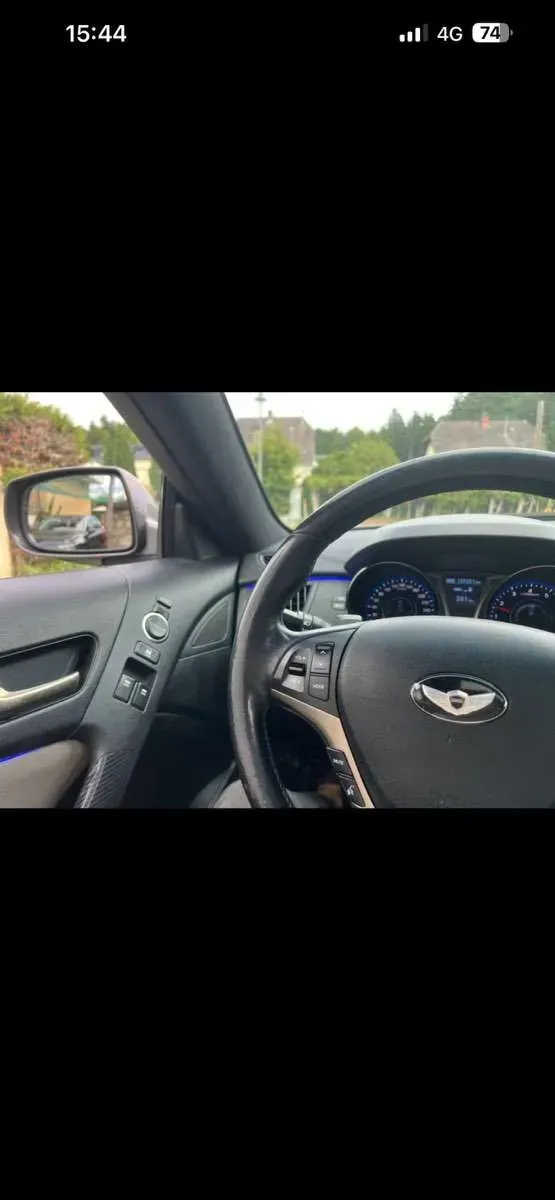 Hyundai Genesis 2012 photo 3