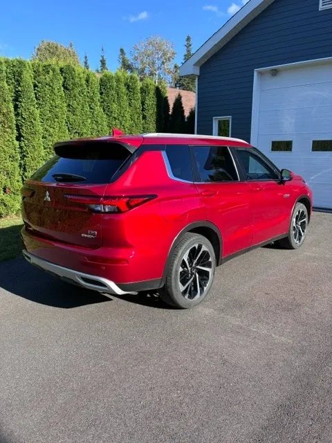 Mitsubishi Outlander 2024 photo 2