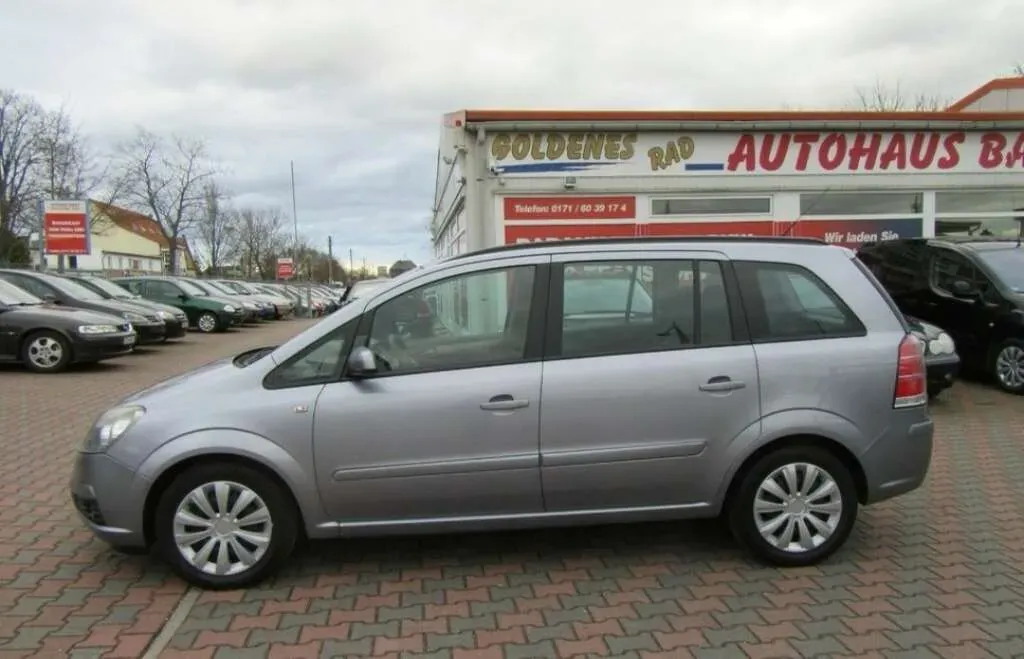 Opel Zafira 2007 photo 2