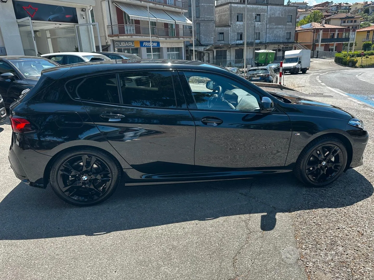 BMW 1 Series 2025 photo 4