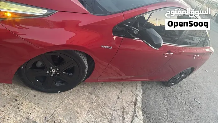 Toyota Prius 2019 photo 2