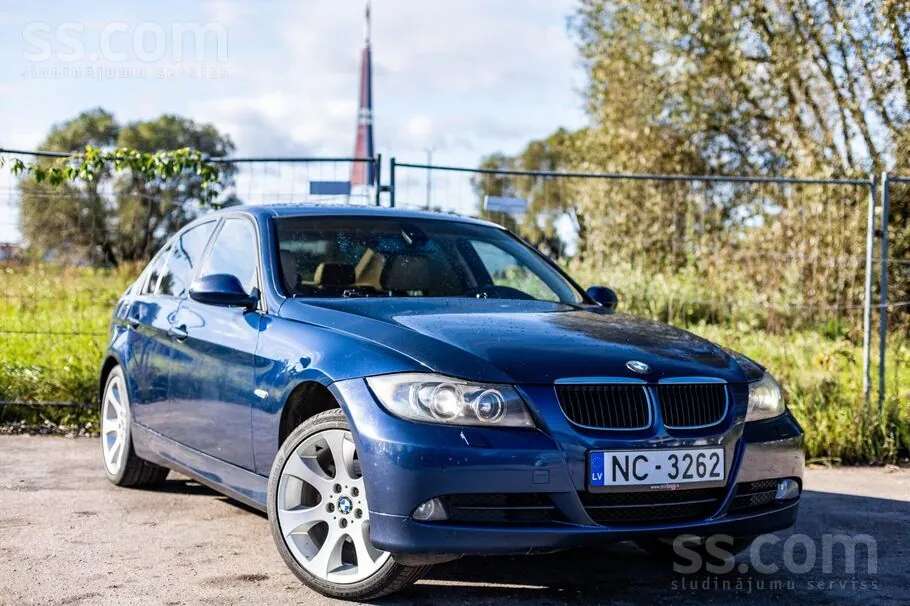 BMW 320 2006 photo 2
