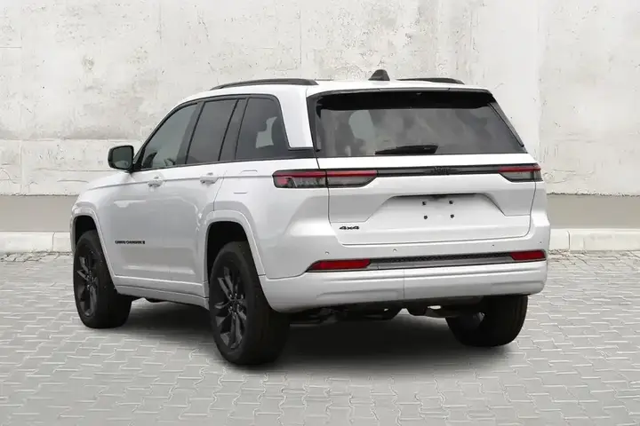 Jeep Grand Cherokee 2026 photo 4