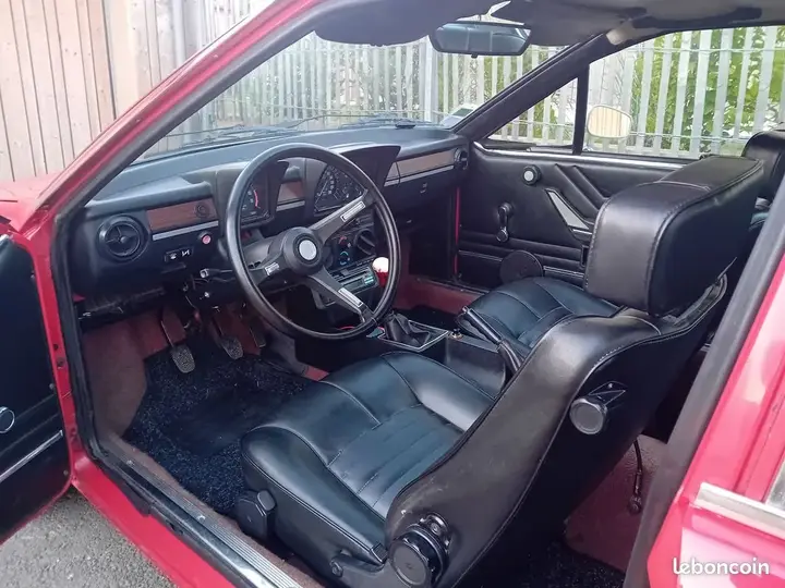 Alfa Romeo Gtv 1979 photo 2