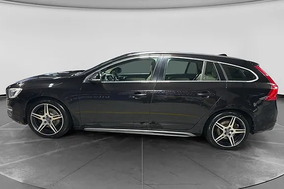 Volvo V60 2016 photo 2