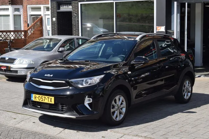 Kia Stonic 2022 photo 2