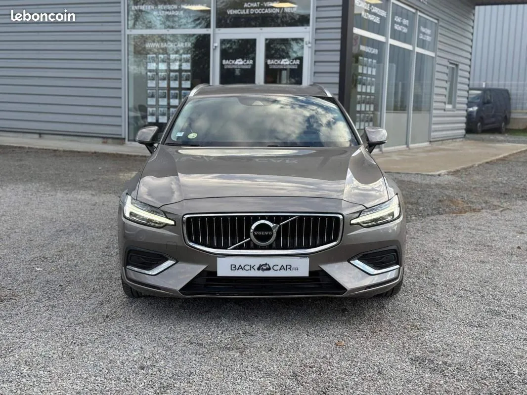 Volvo V60 2018 photo 2