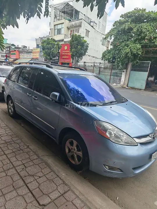 Toyota Sienna 2004 photo 4