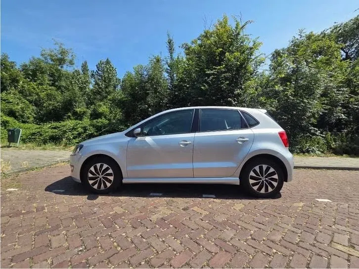 Volkswagen Polo 2015 photo 3