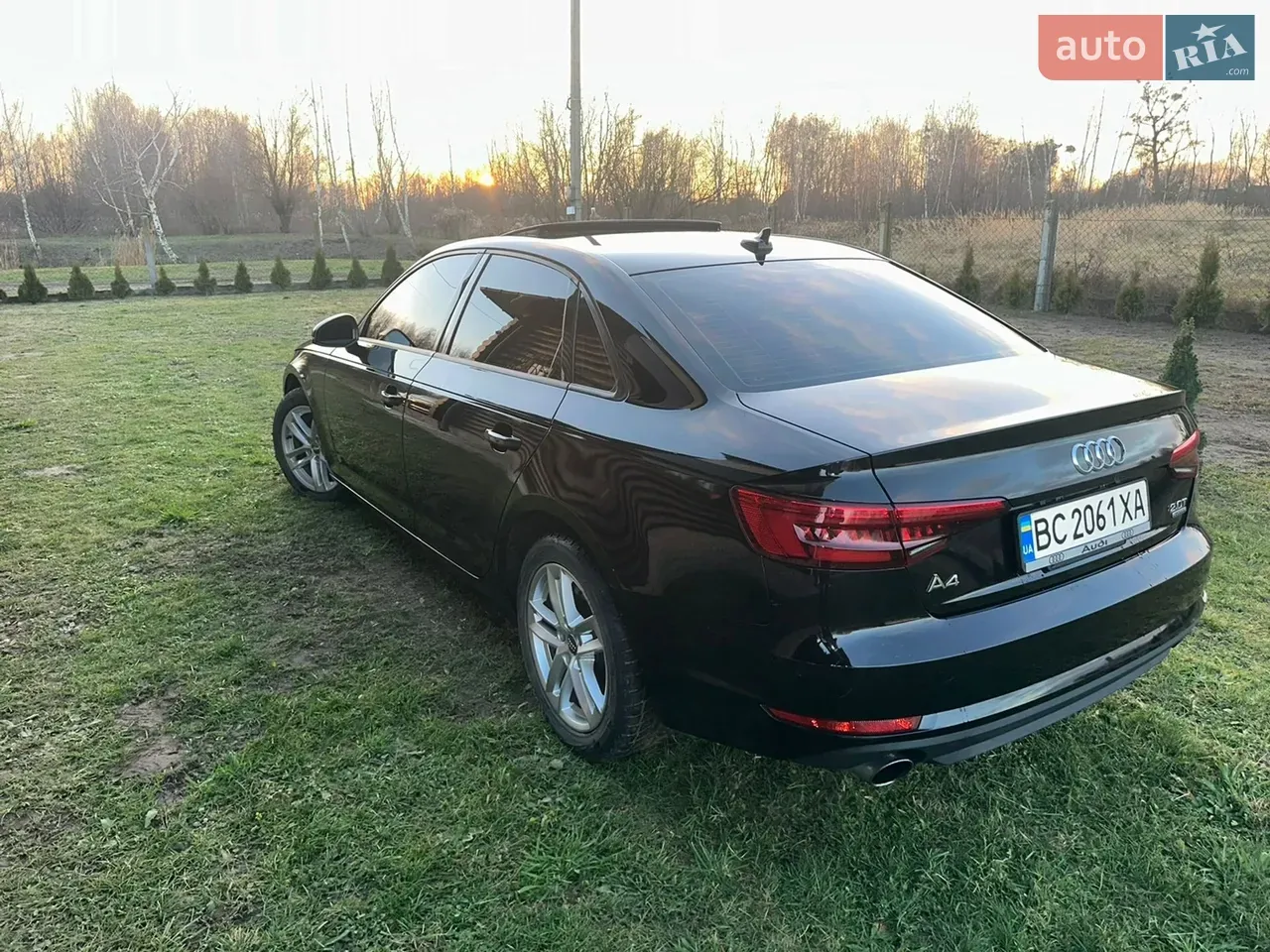 Audi A4 2017 photo 2