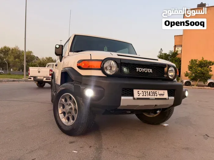 Toyota Fj 2013 photo 5