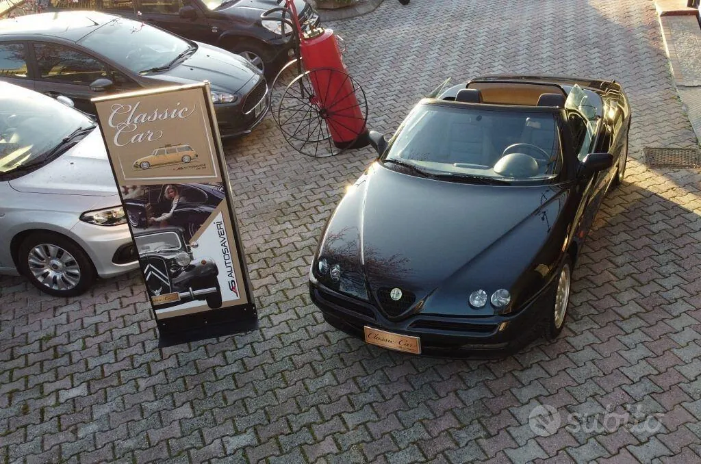 Alfa Romeo Spider 1997 photo 3