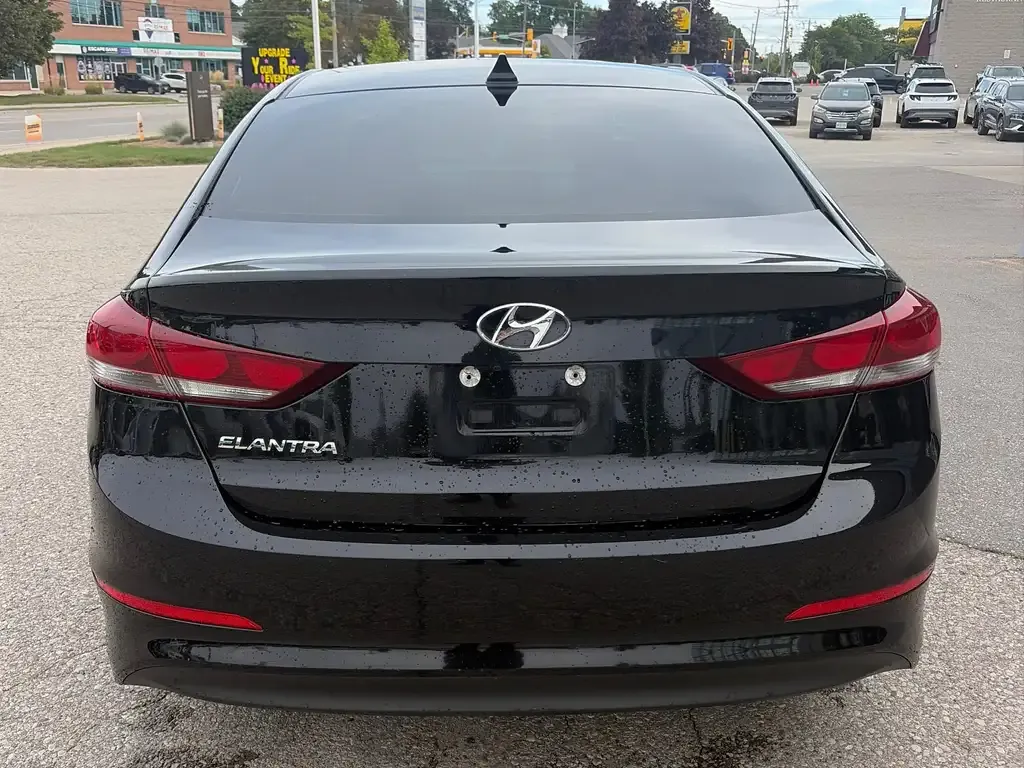 Hyundai Elantra 2017 photo 4