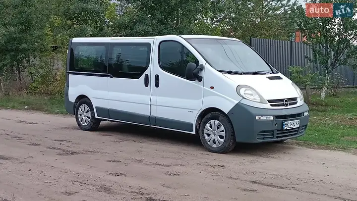 Opel Vivaro 2003 photo 3