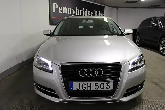 Audi A3 2011 photo 2