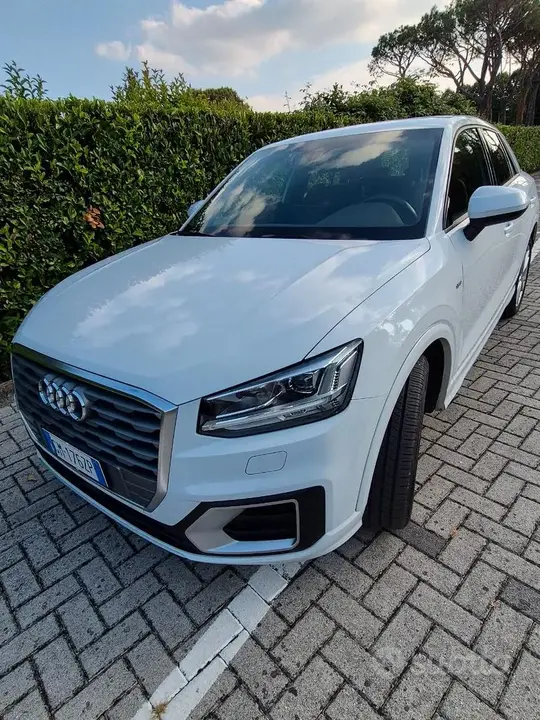 Audi Q2 2023 photo 2