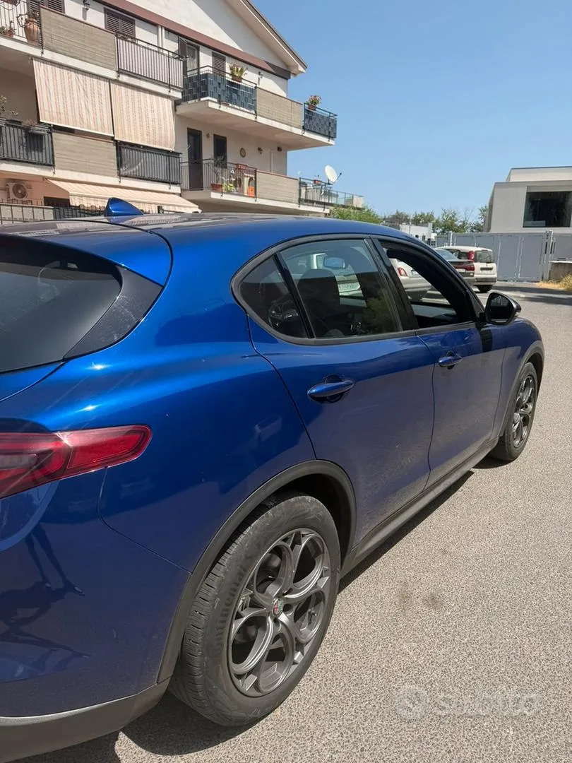 Alfa Romeo Stelvio 2022 photo 3