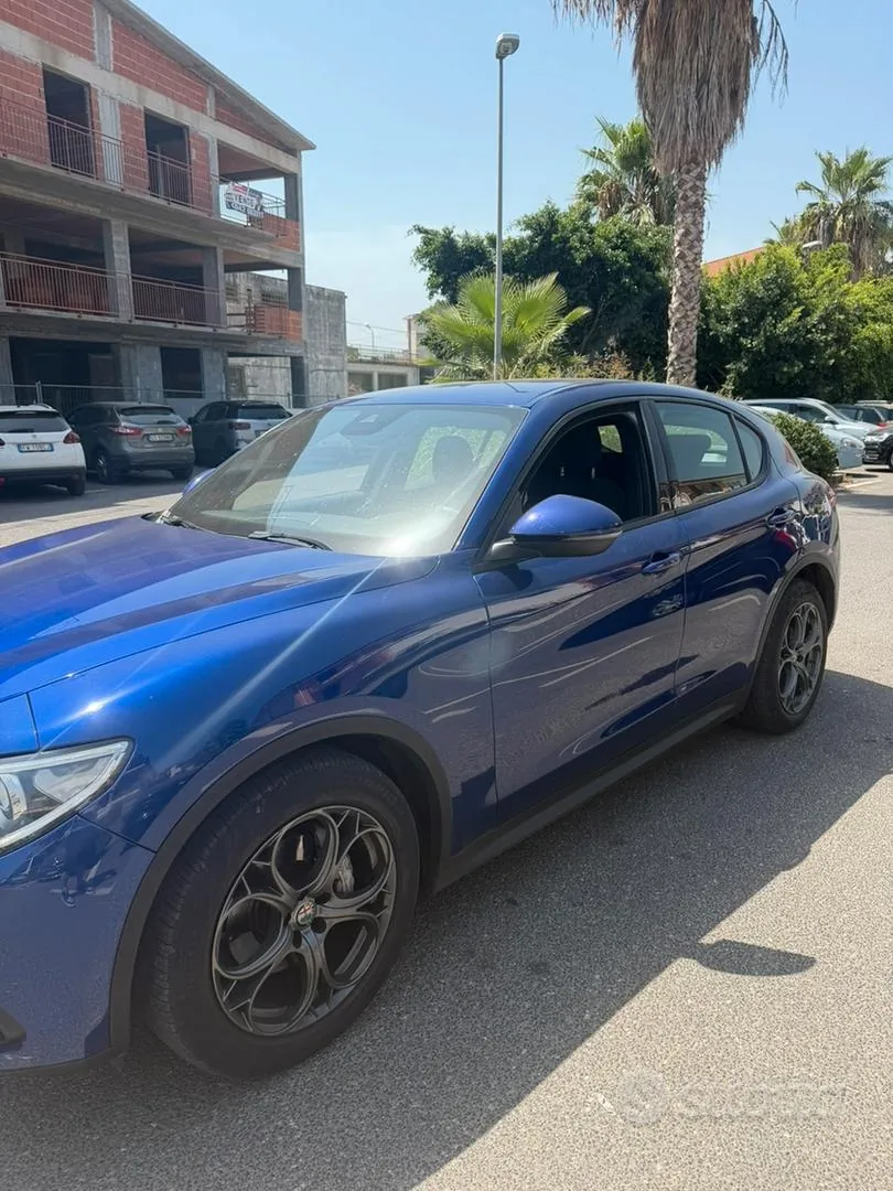 Alfa Romeo Stelvio 2022 photo 2