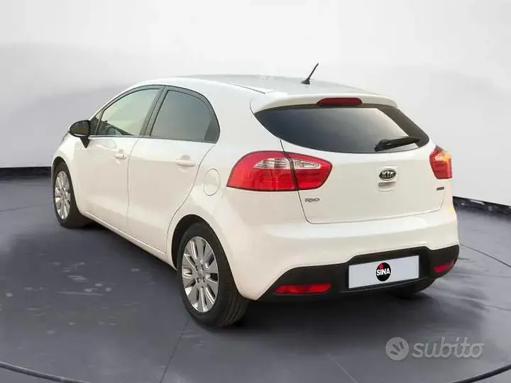 Kia Rio 2013 photo 3