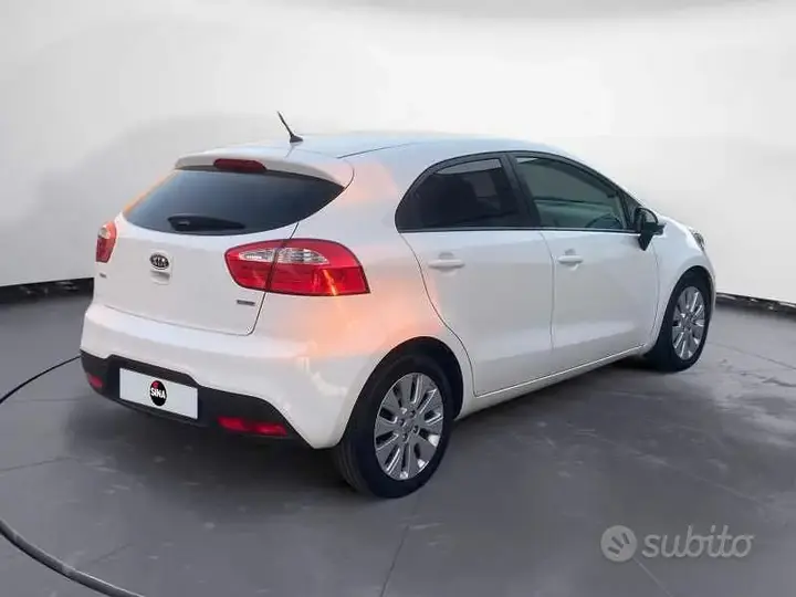 Kia Rio 2013 photo 5