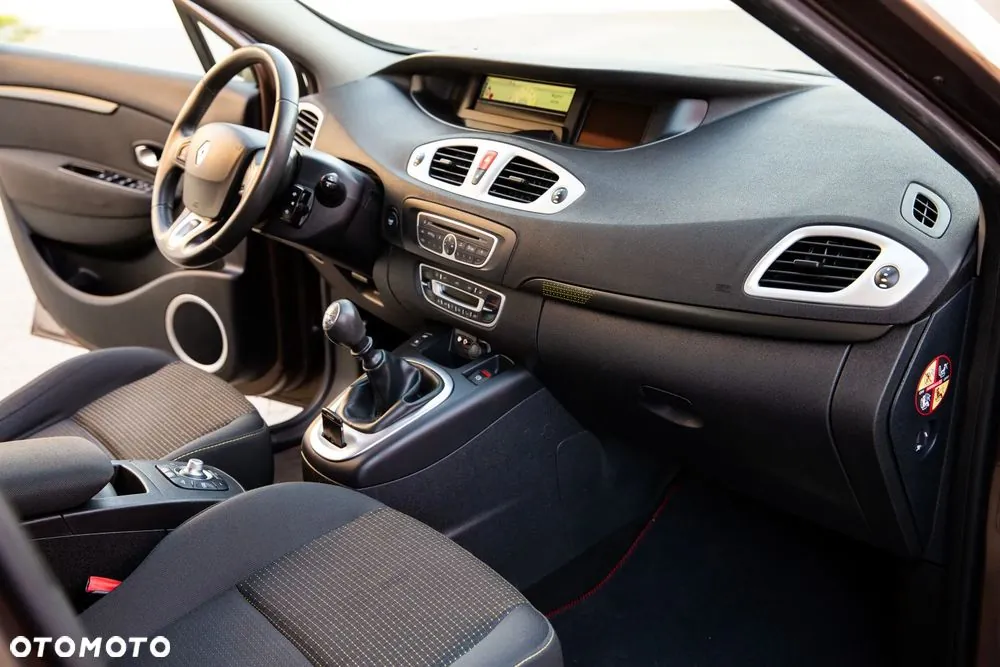 Renault Scenic 2010 photo 4