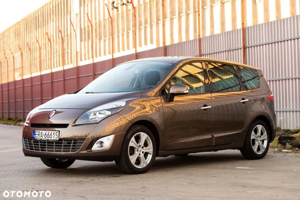 Renault Scenic 2010 photo 5